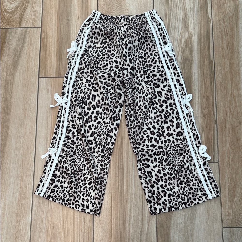 Leopard Print Pants with White Accents NWOT